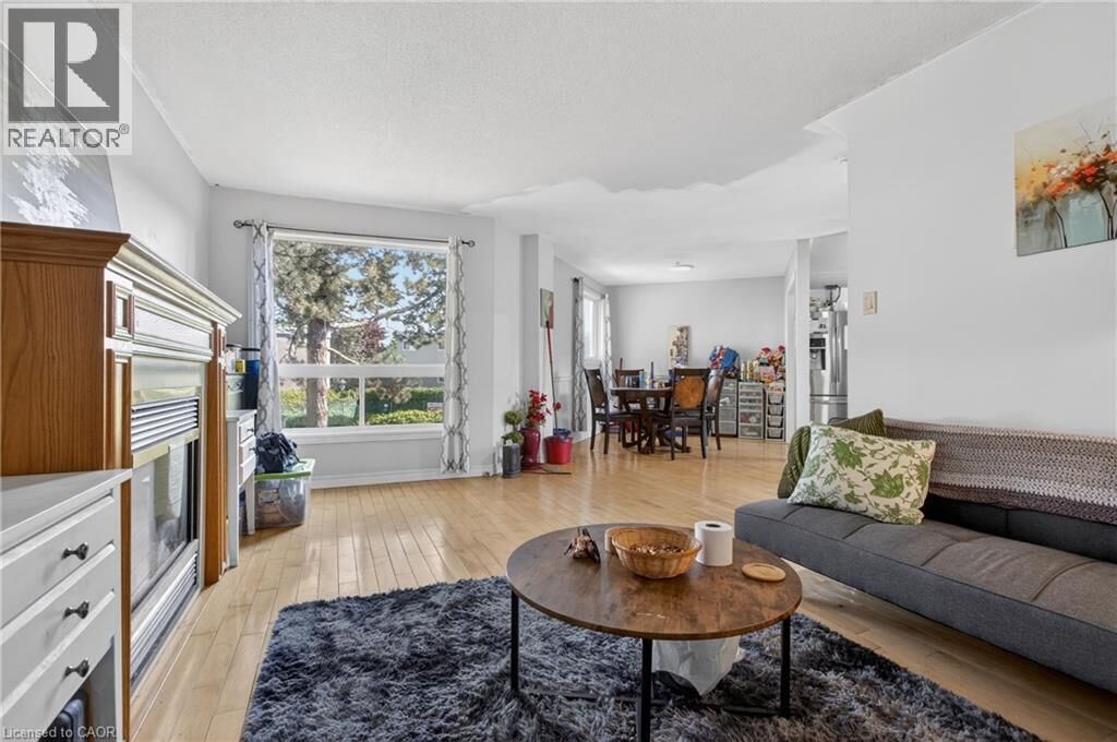 Property Photo: 60 Elmsdale Drive 37 ON N2E 2G4