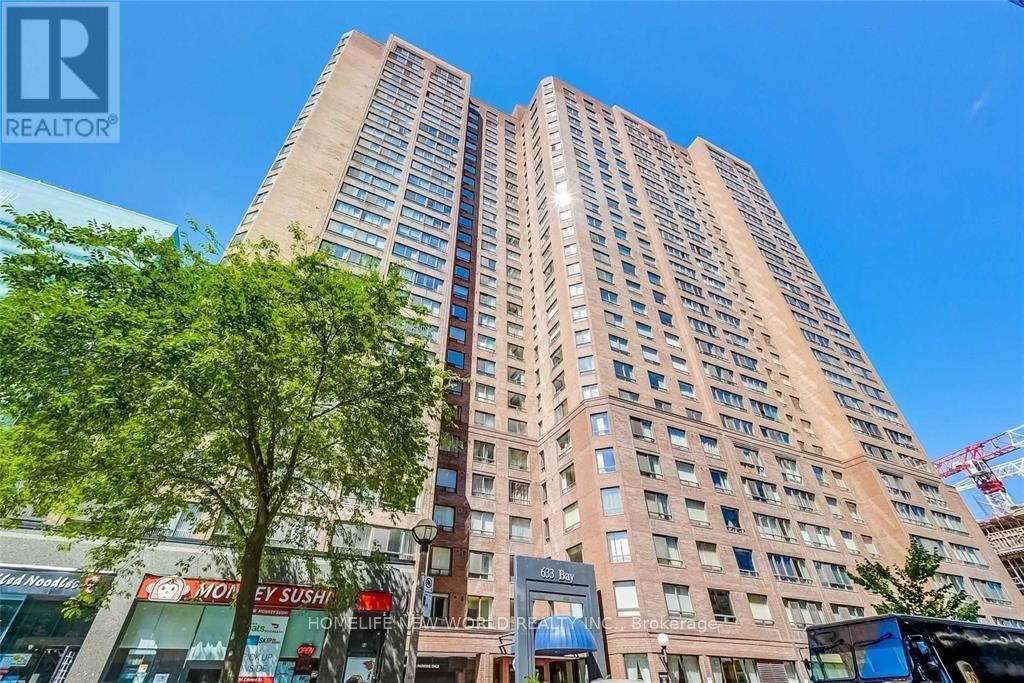 Property Photo: 633 Bay Street 2523 ON M5G 2G4
