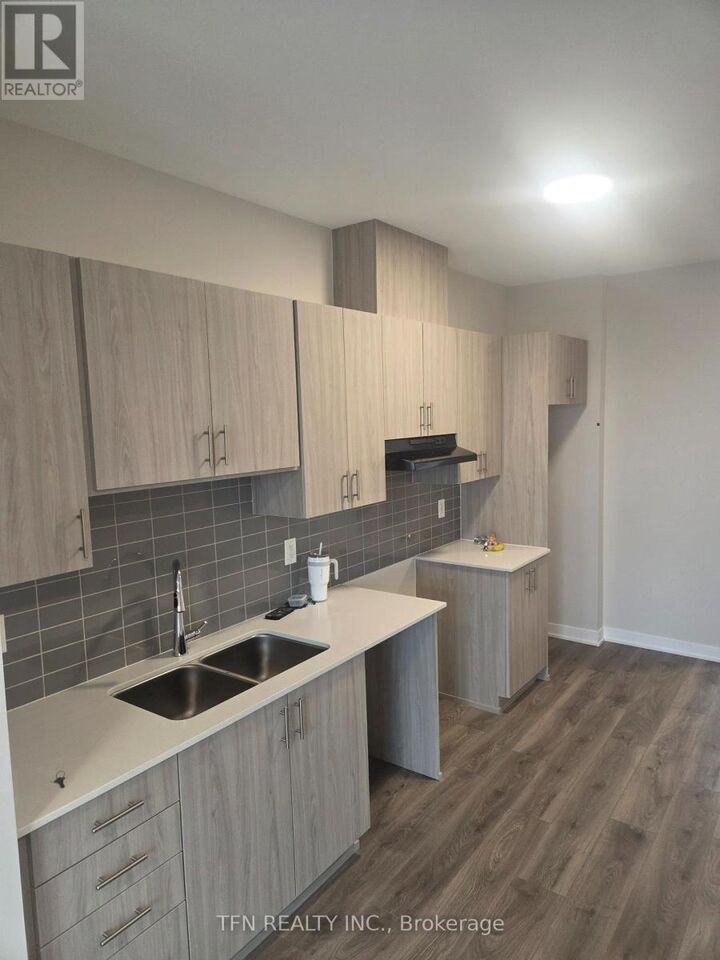 Property Photo:  229 Lamarche Avenue  ON K1W 0Y3 