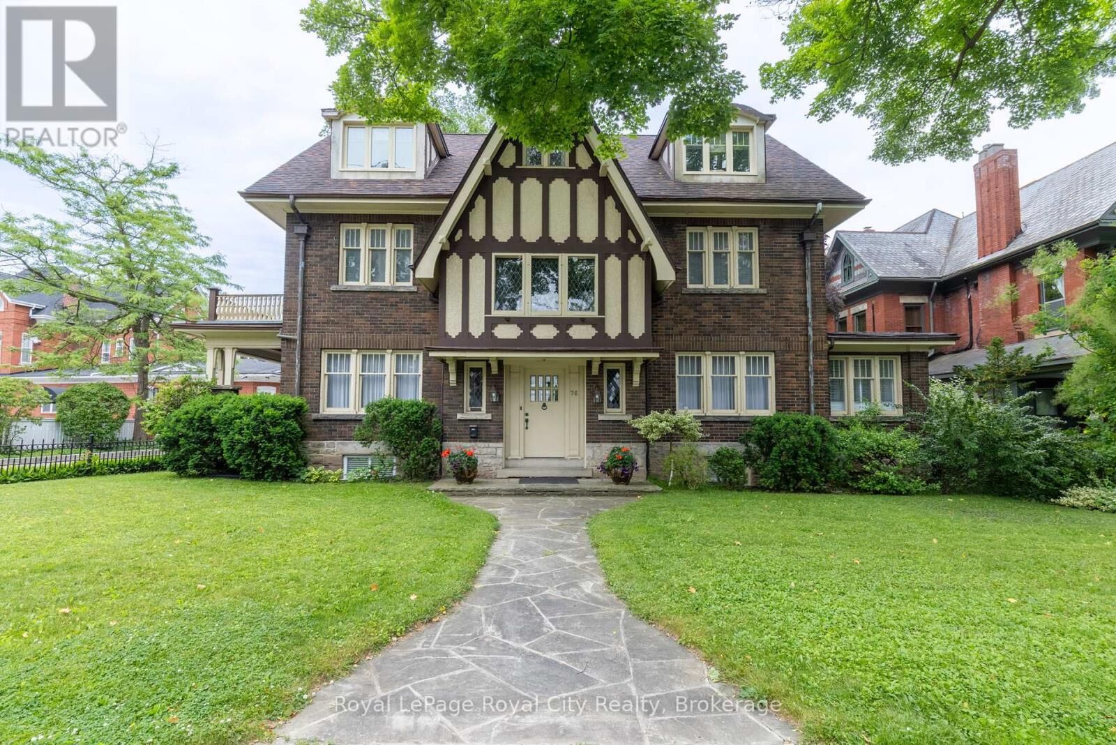 Property Photo:  76 London Road West  ON N1H 2B7 