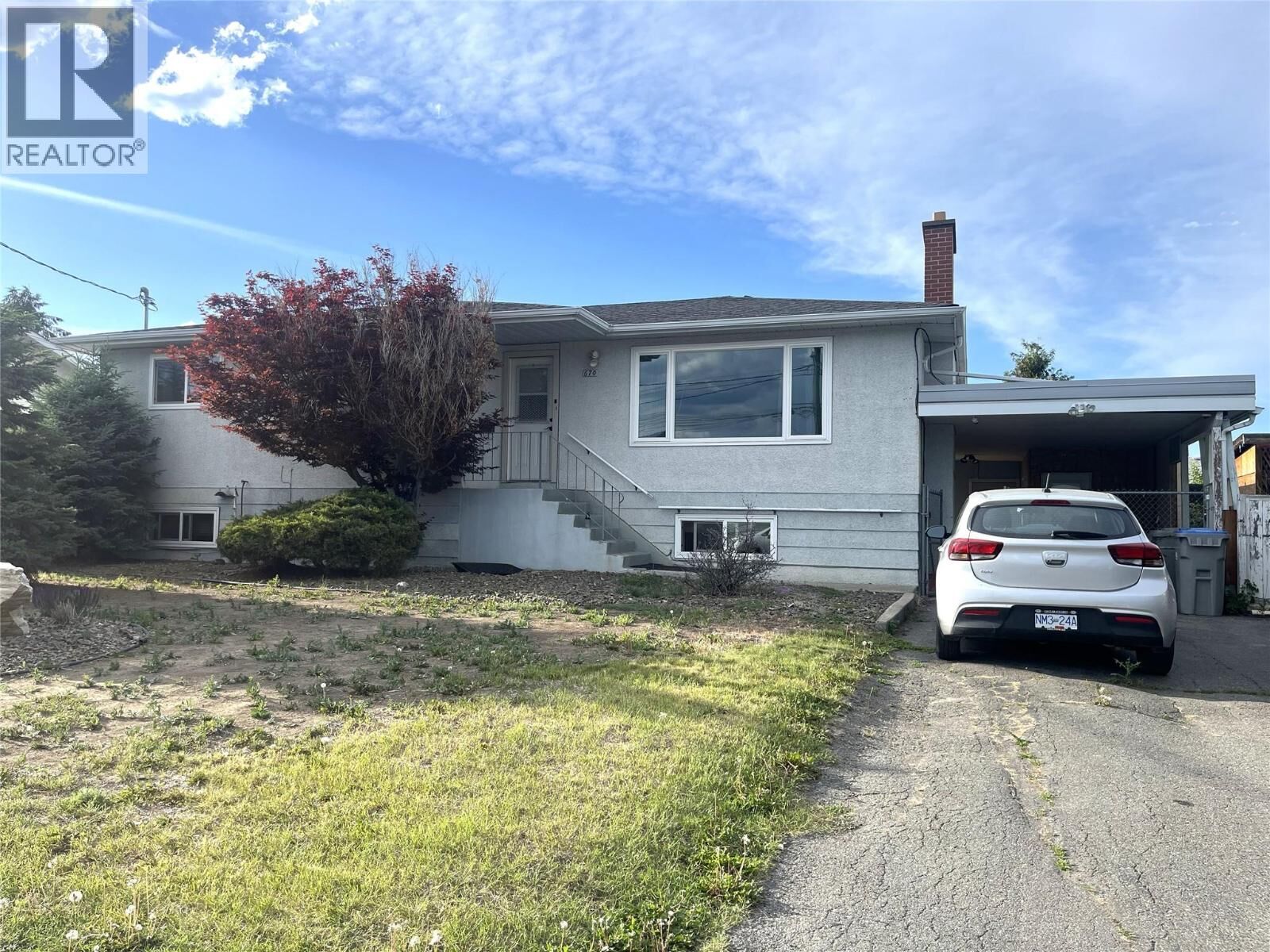 Photo de la propriété: 670 Patricia Avenue BC V2B 1Y8