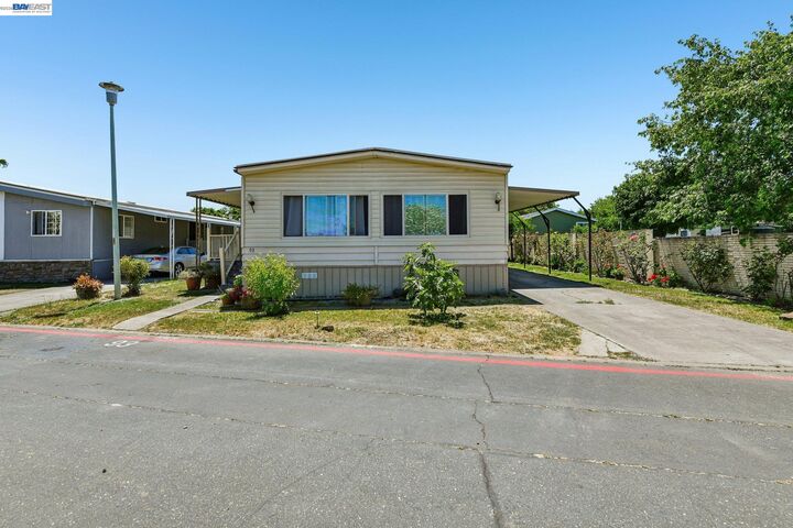 Property Photo: 820 N Lincoln Way Spc 93 CA 95632