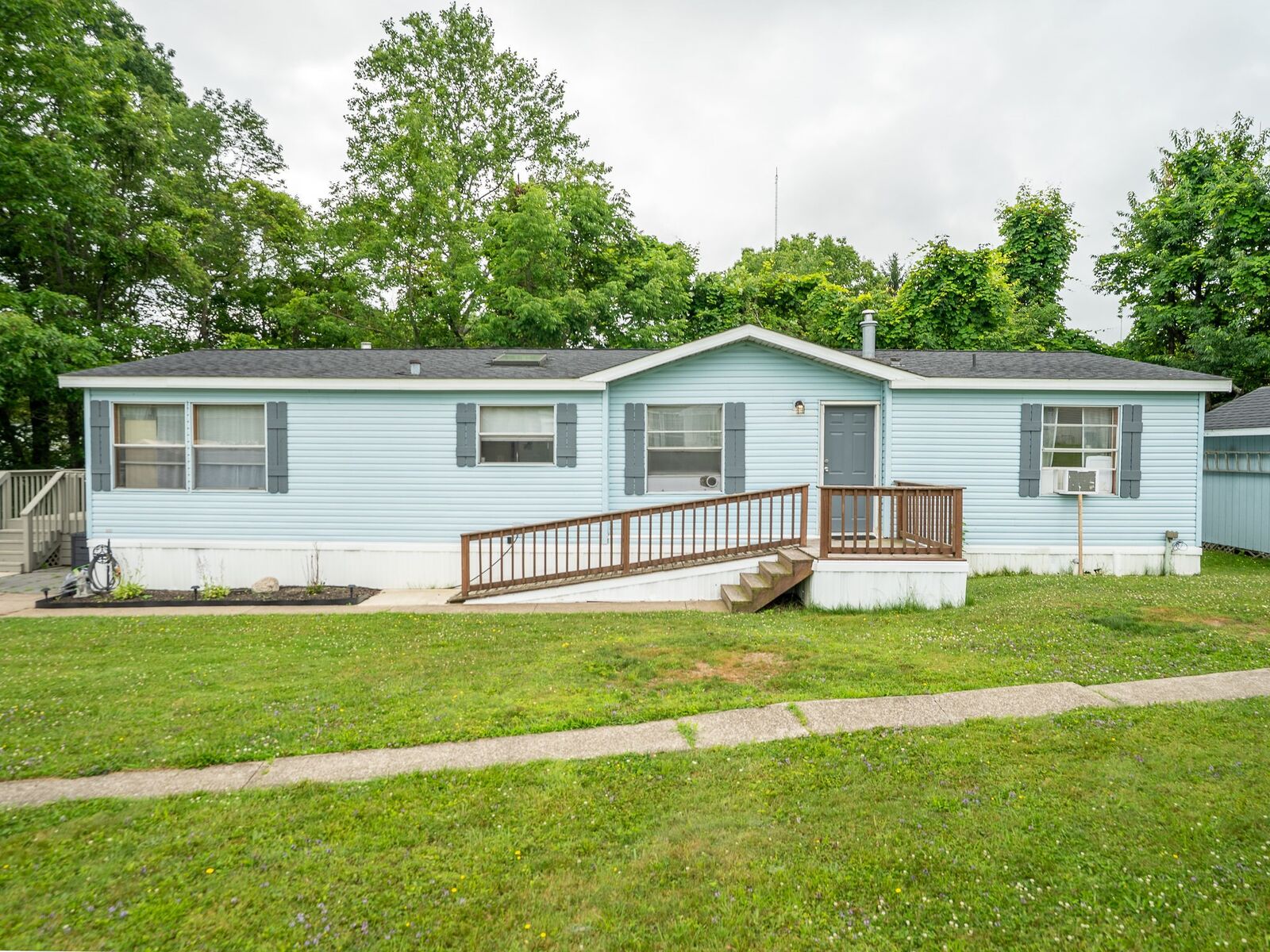 Property Photo:  1804 Green View Drive  PA 16509 