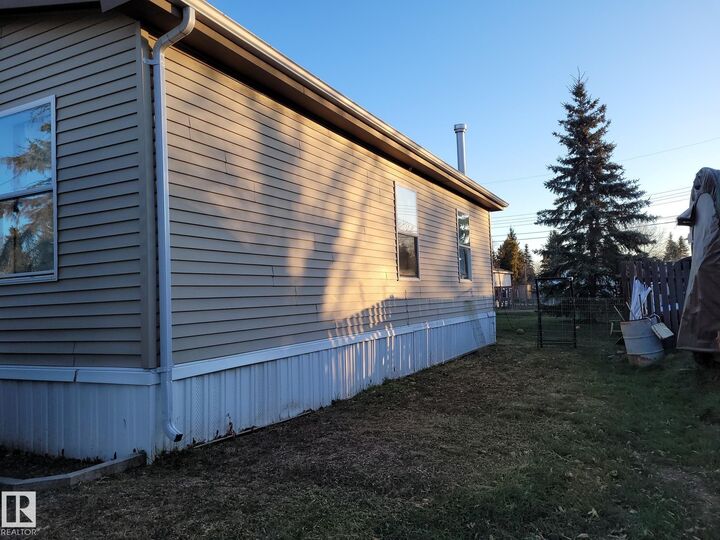 Property Photo: 5273 50 Street AB T0E 1N0
