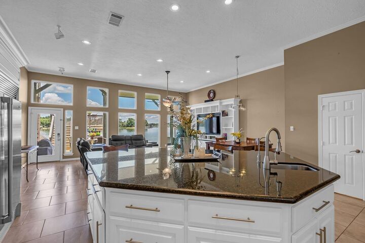 Property Photo:  1234 Lake View Drive  TX 77356 