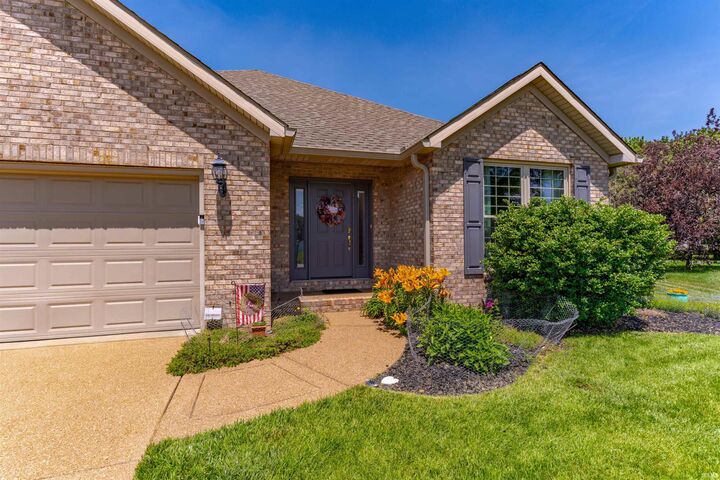 Property Photo:  8012 Talbert Court  IN 47630-8917 