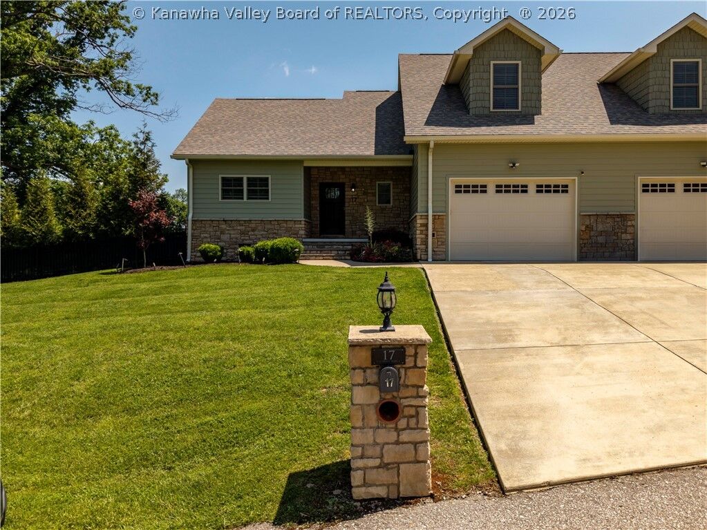 Property Photo:  17 Squirrel Ridge  WV 25314 