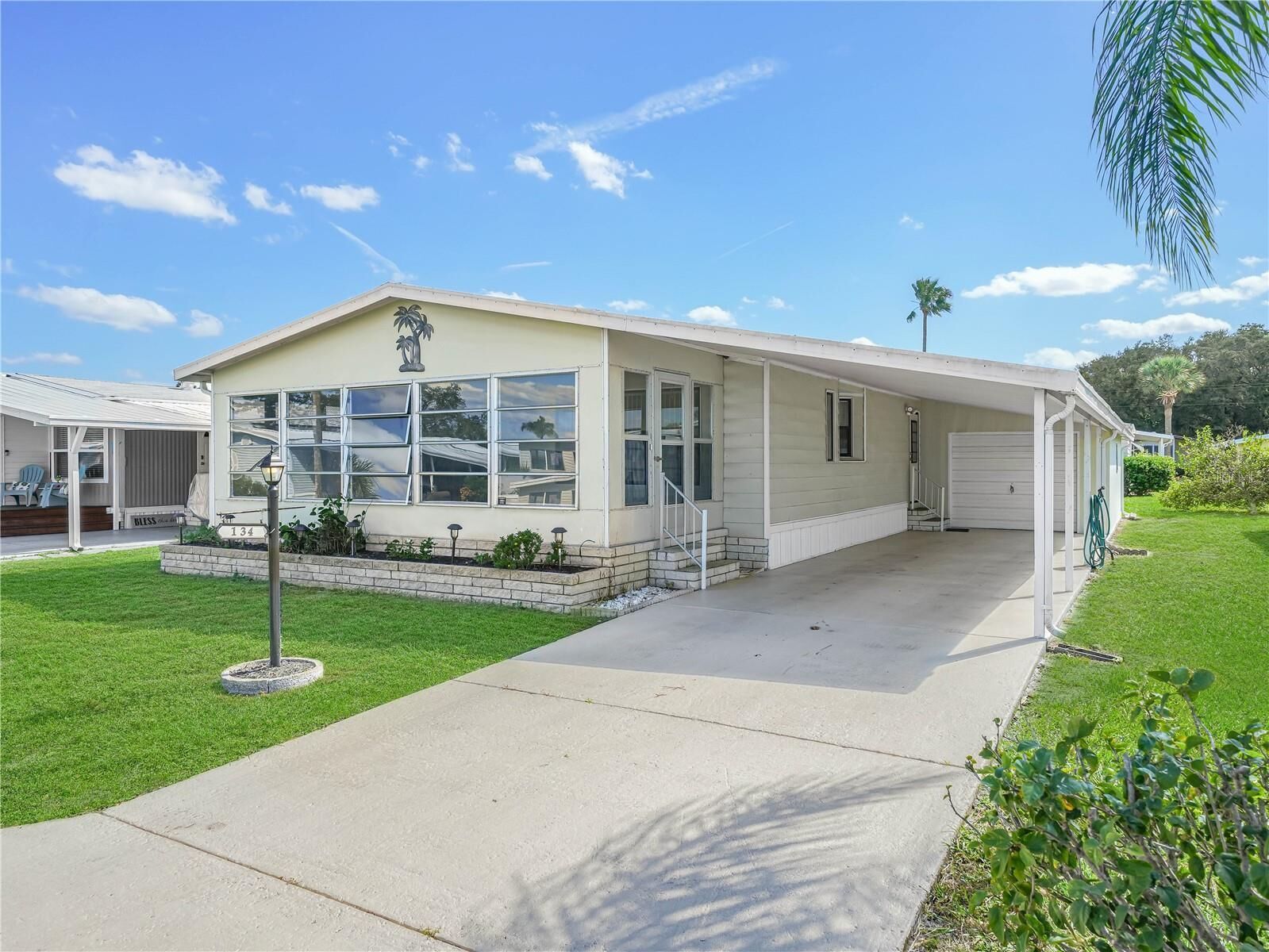 Property Photo: 134 Lake Hazel Drive FL 33884