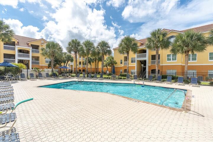 Property Photo: 10764 70th Avenue 3307 FL 33772