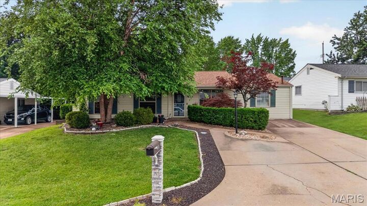 Property Photo:  858 Morningside Lane  MO 63010 