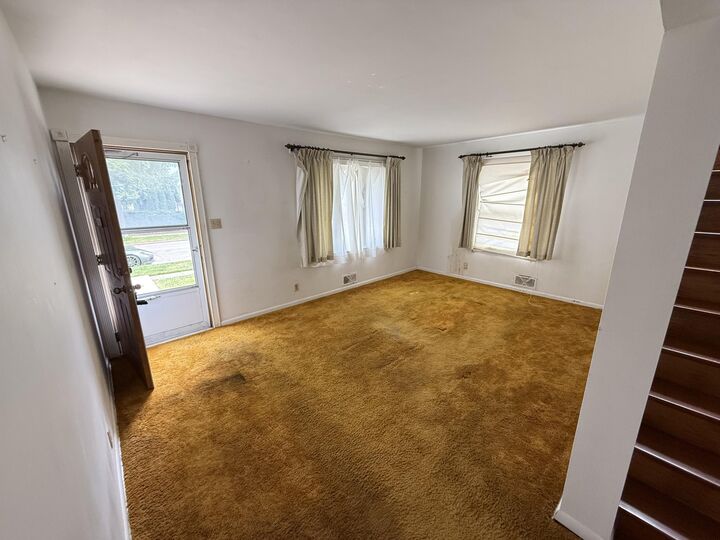 Property Photo:  911 E Norwich St  WI 53207 