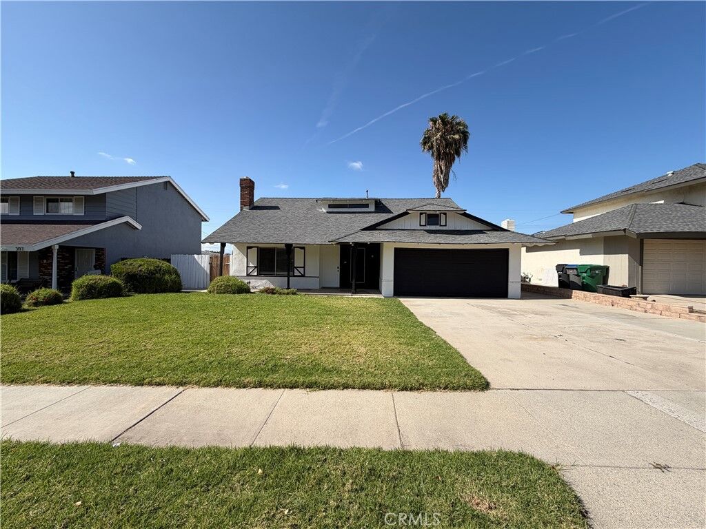 Property Photo: 385 Burr Street CA 92882
