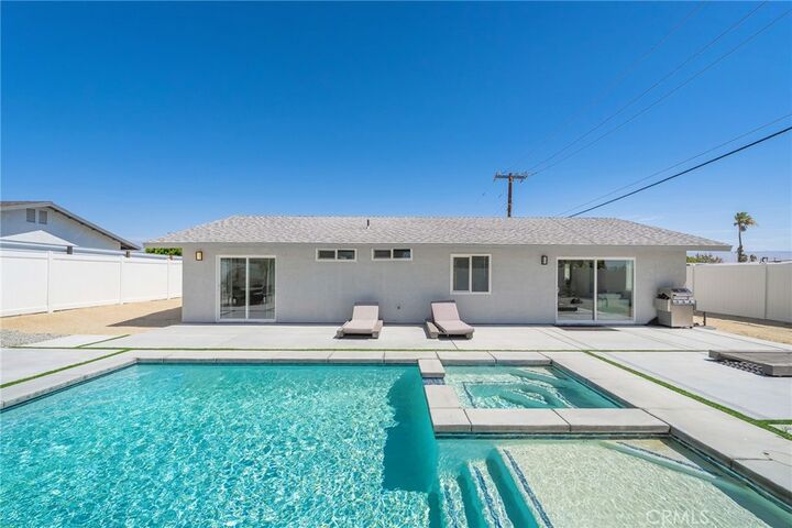 Property Photo:  373 W Avenida Cerca  CA 92262 