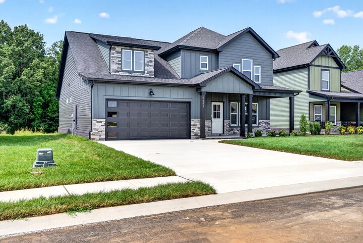 Property Photo:  1597 Hidden Creek Trl  TN 37043 