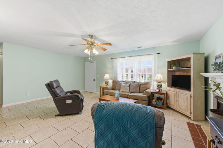 Property Photo: 607 Darkwood Drive NC 28532