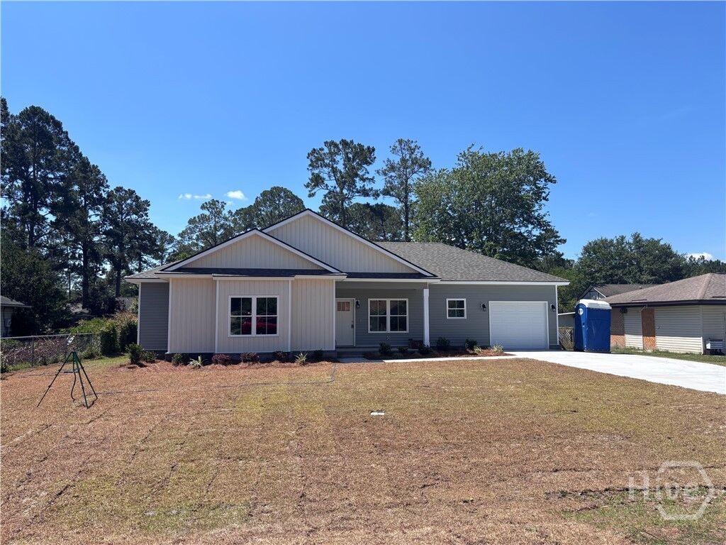 Property Photo:  205 Melrose Place  GA 31326 