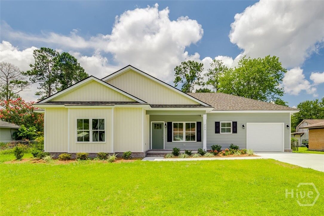 Property Photo:  205 Melrose Place  GA 31326 