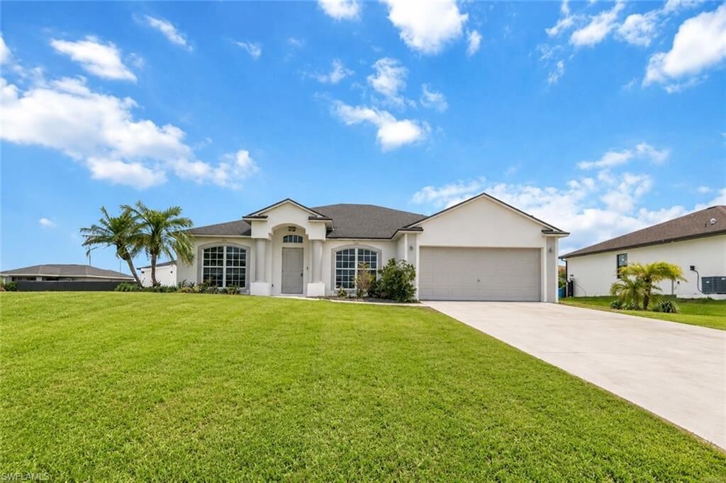 Property Photo: 221 NW 29th Pl FL 33993