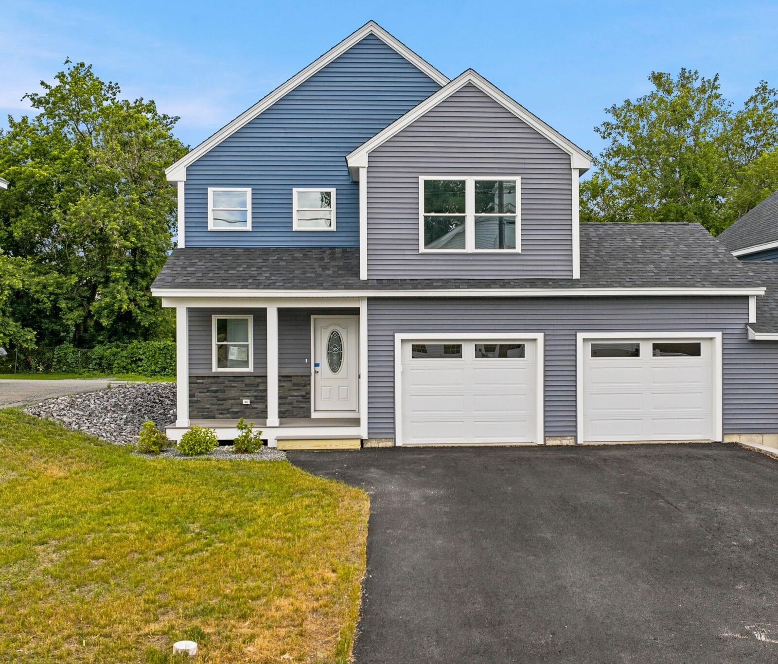 Property Photo:  106 Lock Street  NH 03064 