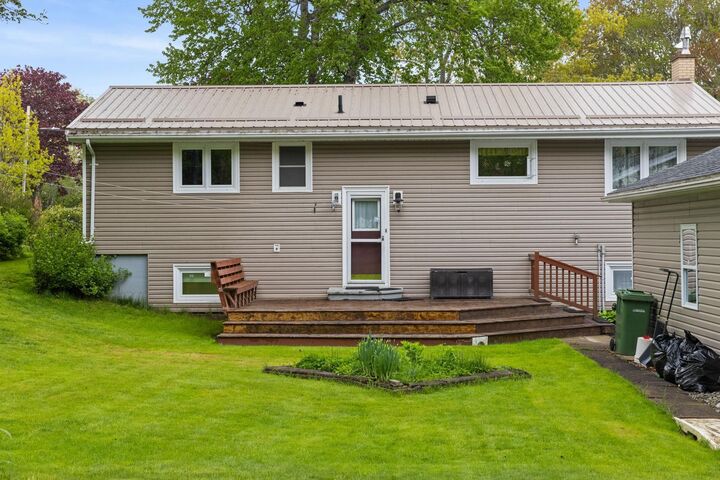 Property Photo: 100 Skyridge Avenue NS B4C 1R2