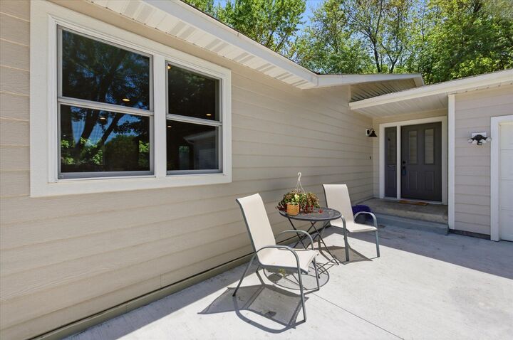 Property Photo:  19315 181st Avenue NW  MN 55309 
