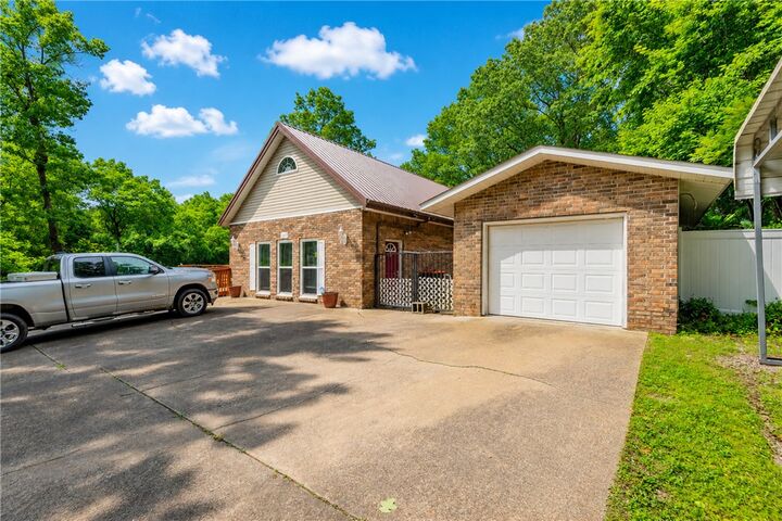 Property Photo: 185 Glenwood Circle MO 65625