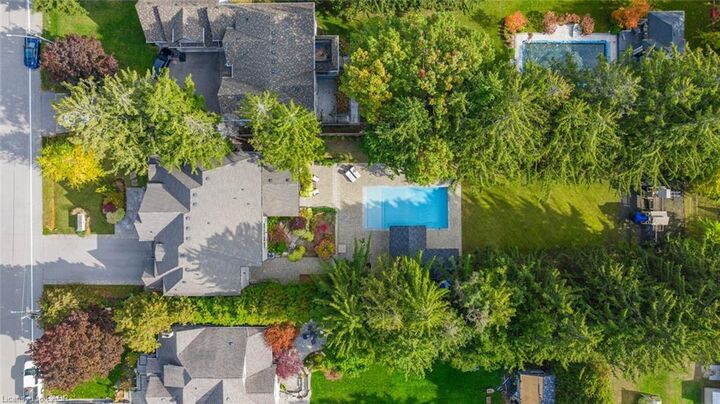 Property Photo:  648 Cedar Avenue  ON L7T 2R5 