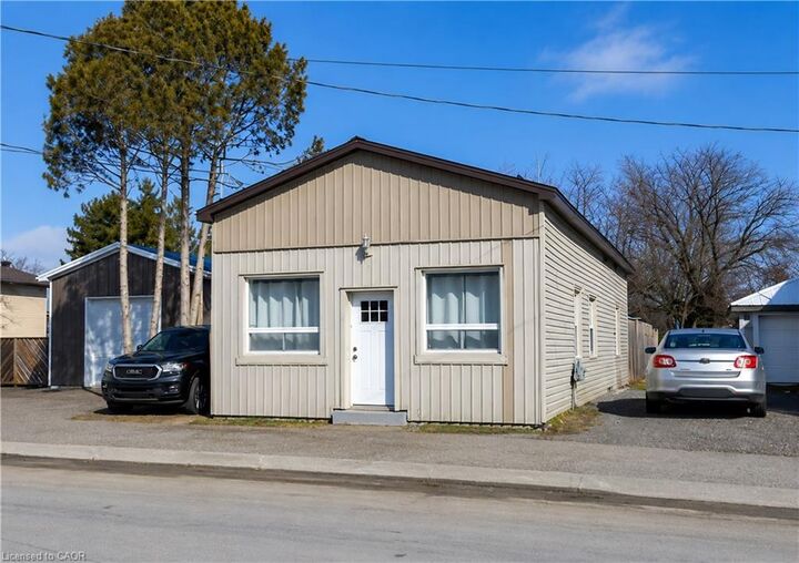 194 Townline Street — photo 1