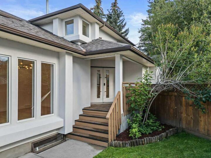 Property Photo:  113 Straddock Terrace SW  AB T3H 2T4 