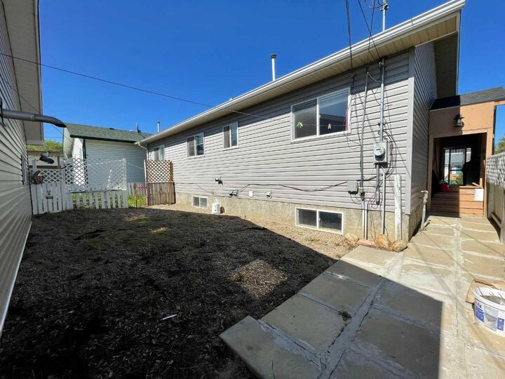 Property Photo: 10409 106 Street AB T0H 1Z0