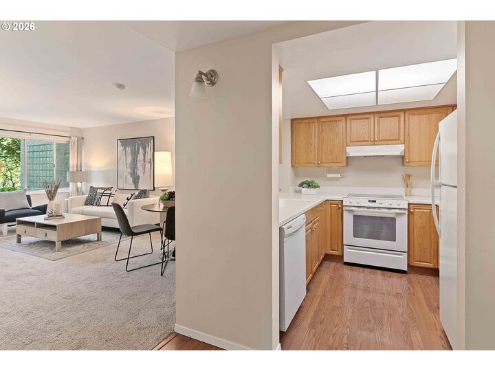 Property Photo: 6605 W Burnside Rd 112 OR 97210