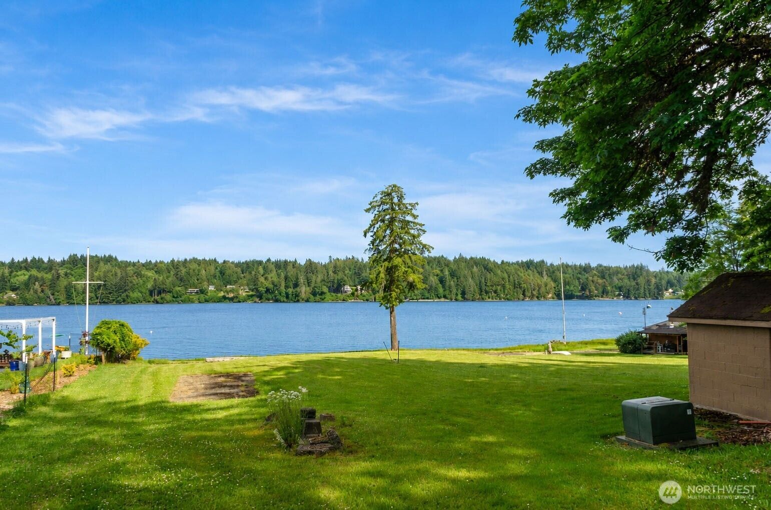 Property Photo:  3081 E Pickering Rd  WA 98584 