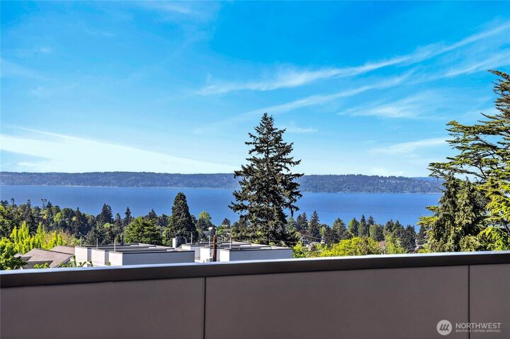 Property Photo:  4144  44th Avenue SW  WA 98116 