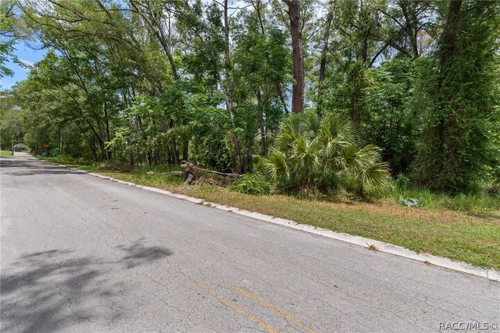Property Photo: 5941 E Calico Lane FL 34452