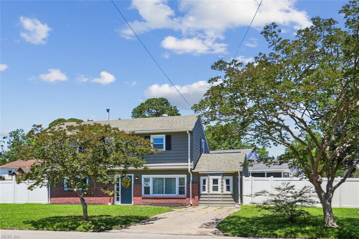 Property Photo:  6112 Lockamy Ln  VA 23502 