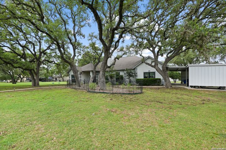 Property Photo:  217 Wild Horse  TX 78063 