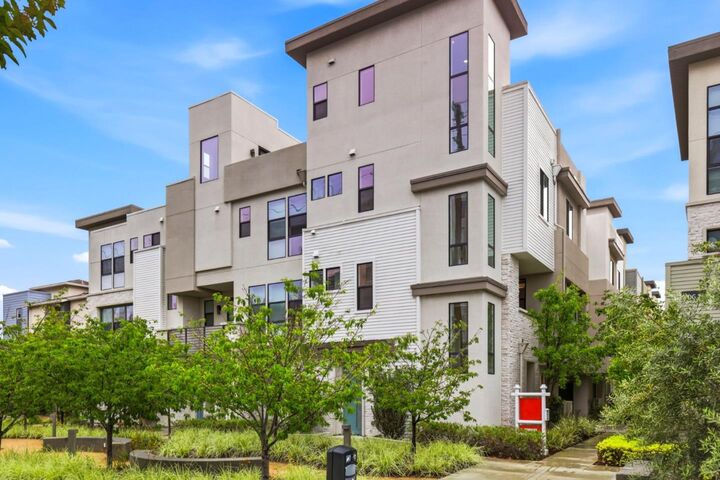 Property Photo:  2960 Sanor 106  CA 95051 