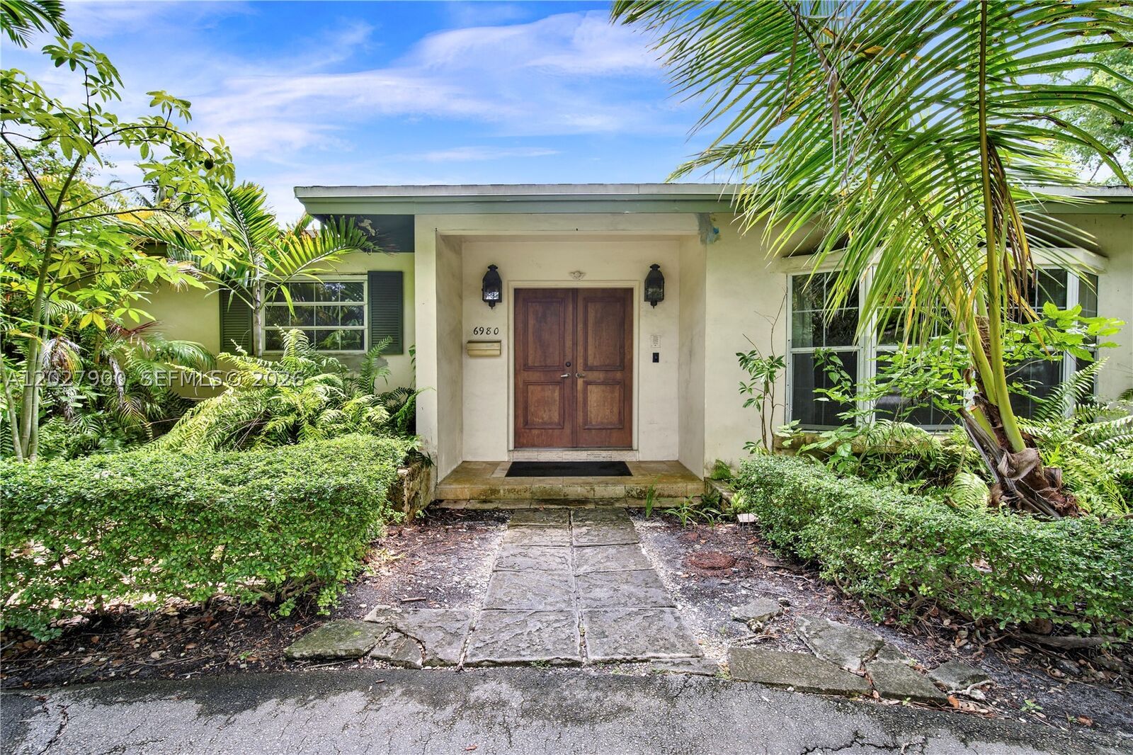 Property Photo: 6980 SW 104th St FL 33156