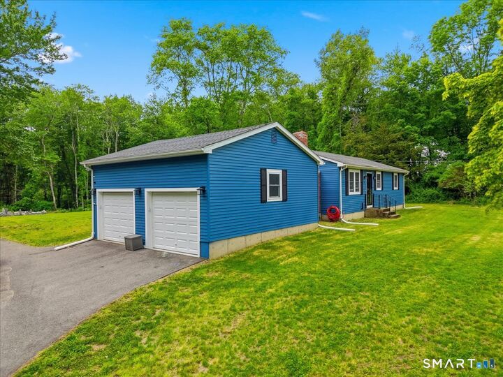 Property Photo:  35 Music Vale Road  CT 06420 