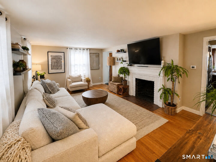 Property Photo:  31 Grant Street  CT 06106 