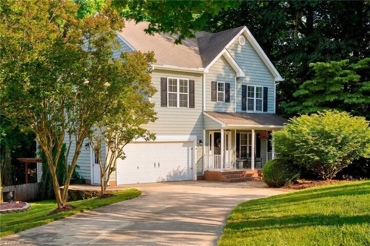 Property Photo:  16 Country Walk Lane  NC 27407 
