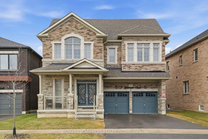 7 Grierson Trail — photo 1