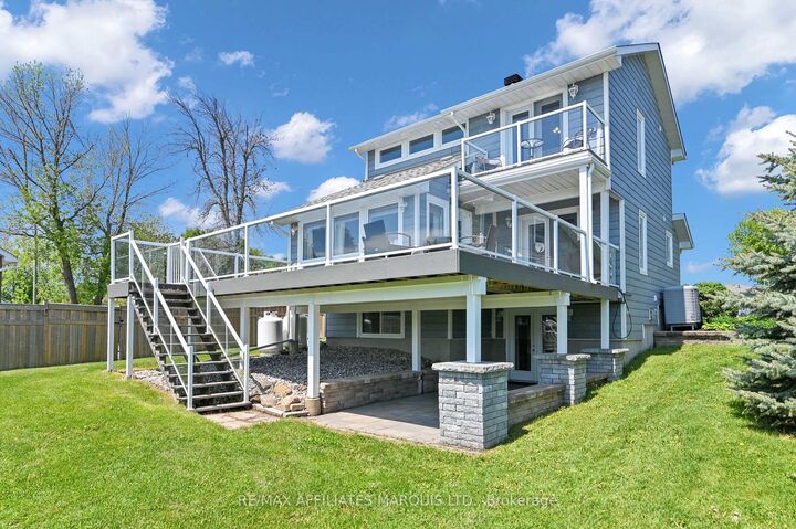 Property Photo: 19414 Malibu Lane ON K0C 2E0