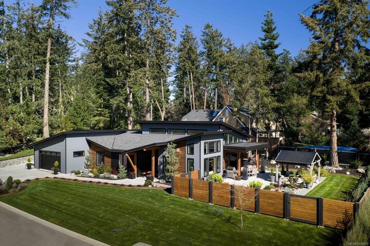 Property Photo: 593 Downey Rd BC V8L 5M6