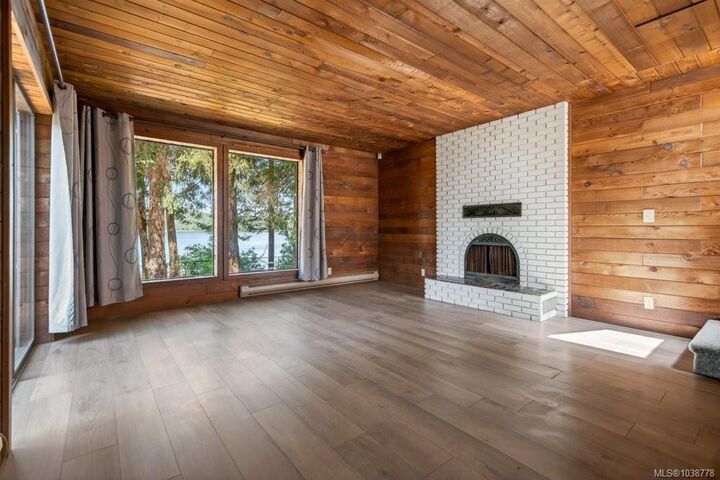 Property Photo: 7630 Ships Point Rd BC V0R 1W0