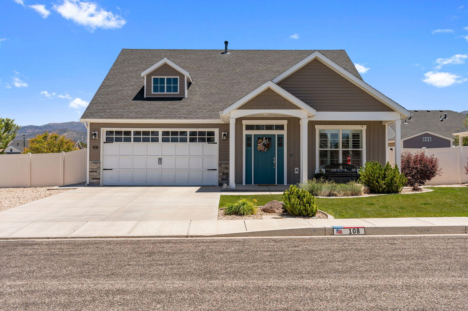 Property Photo: 108 N Windsor Rd UT 84720