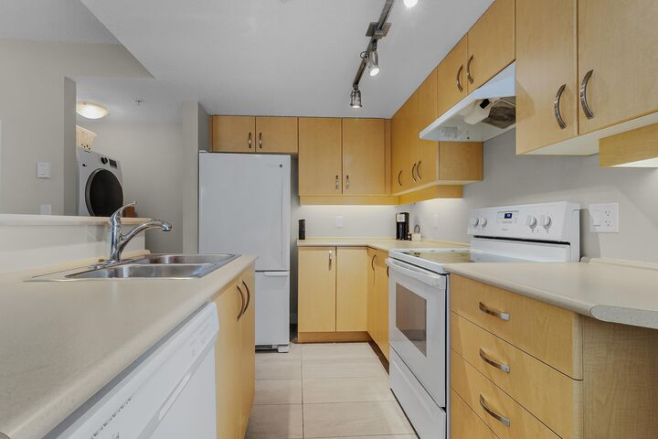 10838 City Parkway 331 — photo 1