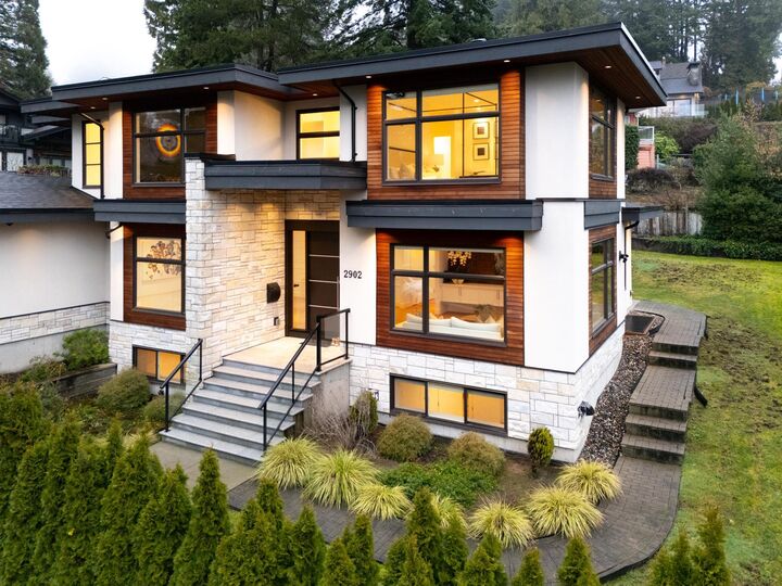 Property Photo: 2902 St. Andrews Avenue BC V7N 1Z4