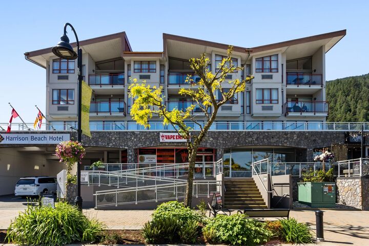 Property Photo: 160 Esplanade Avenue 212C BC V0M 1K0