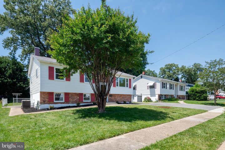 Property Photo:  524 Patricia Court  MD 21113 